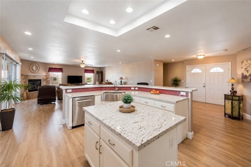 6797 Blue Rose Property Photo 4