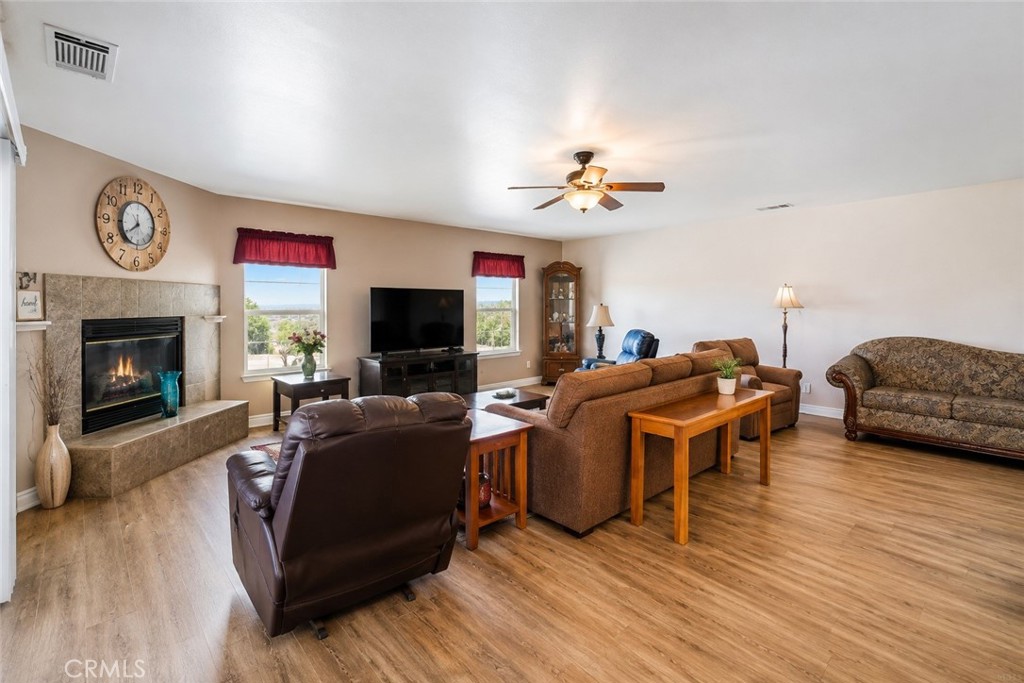 6797 Blue Rose Property Photo 5