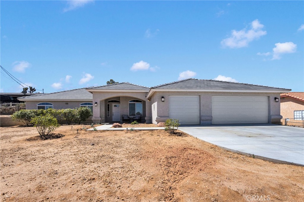 17889 Sycamore Property Photo 1