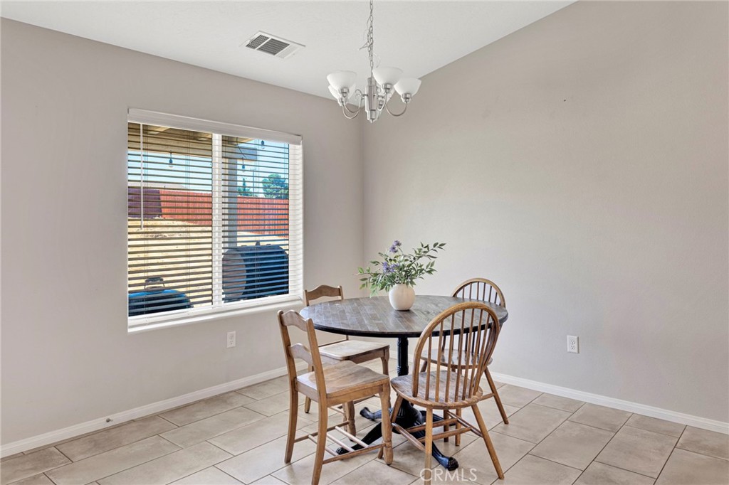 17889 Sycamore Property Photo 18