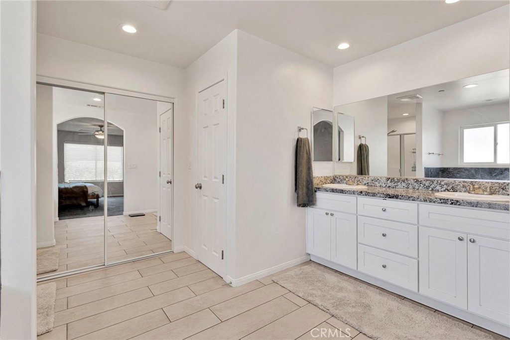 17889 Sycamore Property Photo 26