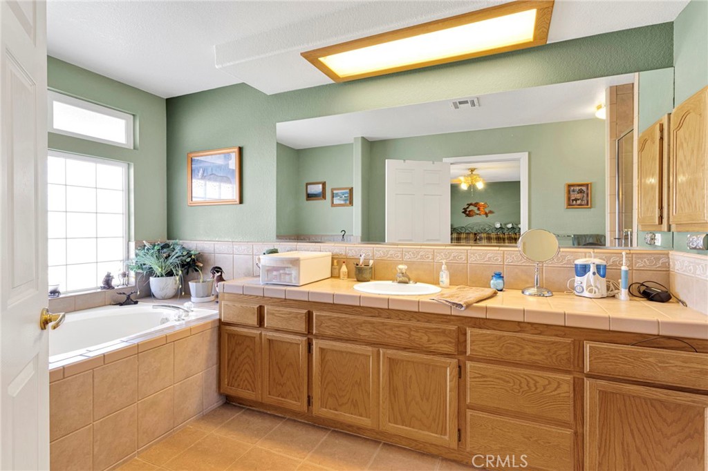 14570 Gayhead Property Photo 14