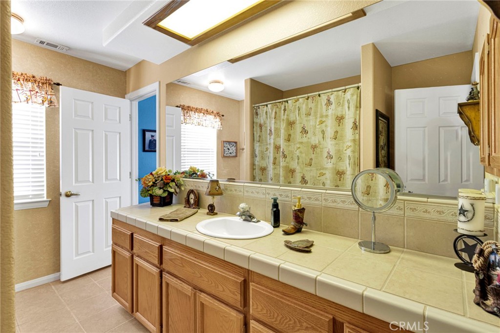 14570 Gayhead Property Photo 19