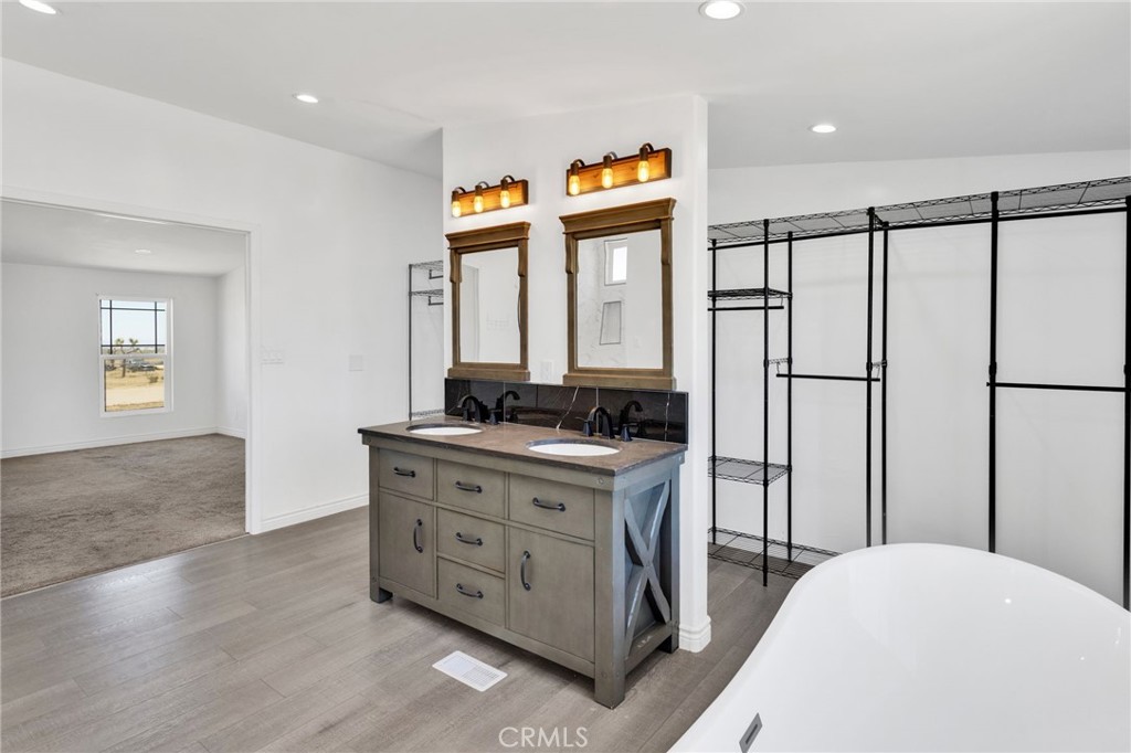 9235 Lindero Property Photo 23