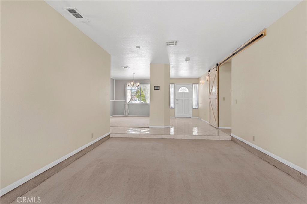 20187 Itasca Road Property Photo 11