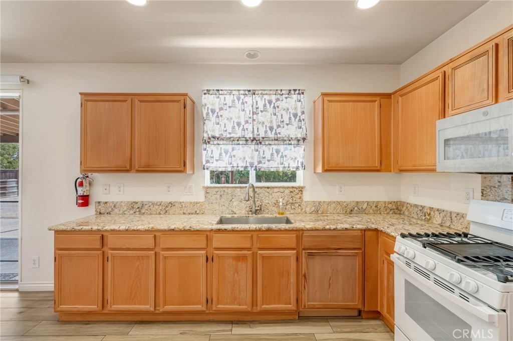 15143 Arcadian Property Photo 2