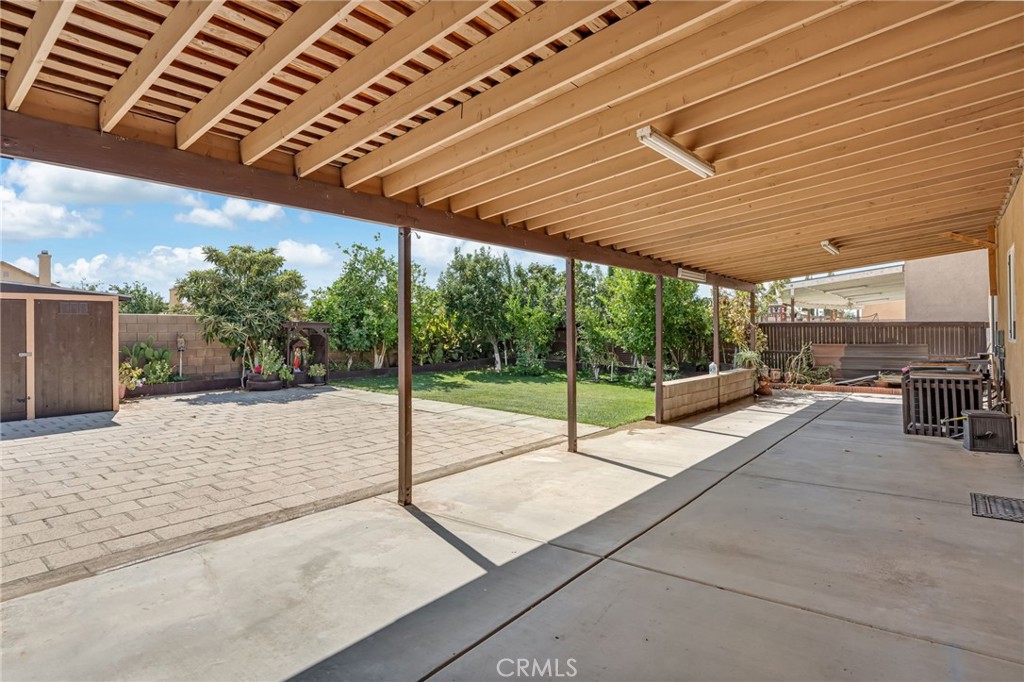 15143 Arcadian Property Photo 5