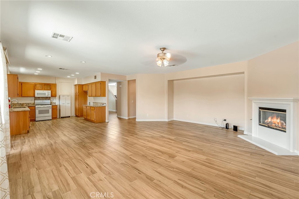 15143 Arcadian Property Photo 7