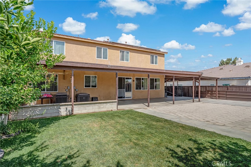 15143 Arcadian Property Photo 8