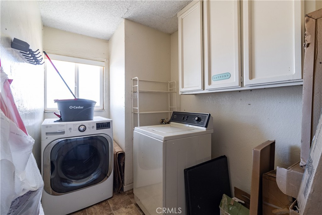 14945 Anacapa Property Photo 7