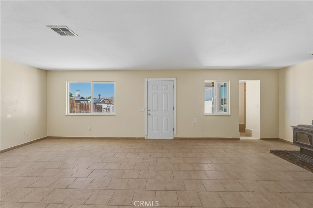 1520 Armory Property Photo 5