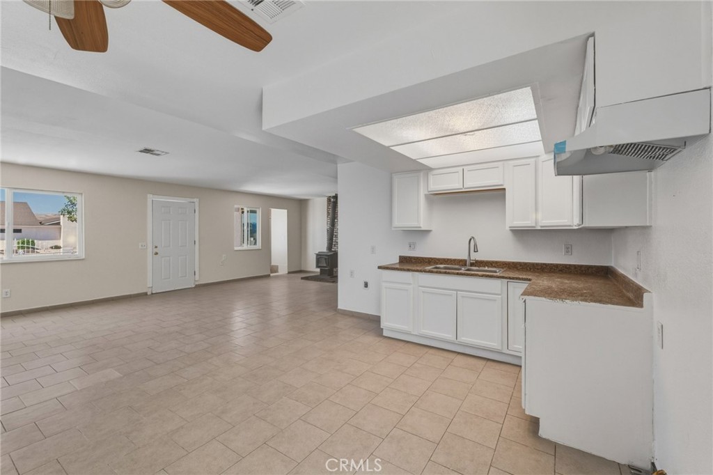 1520 Armory Property Photo 12