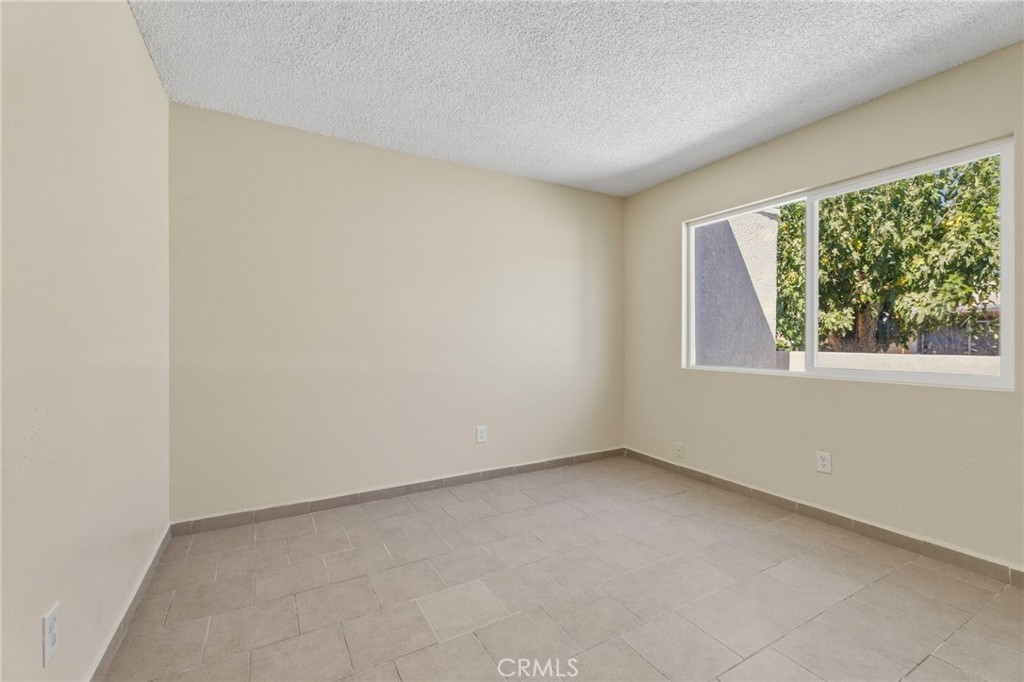 1520 Armory Property Photo 23