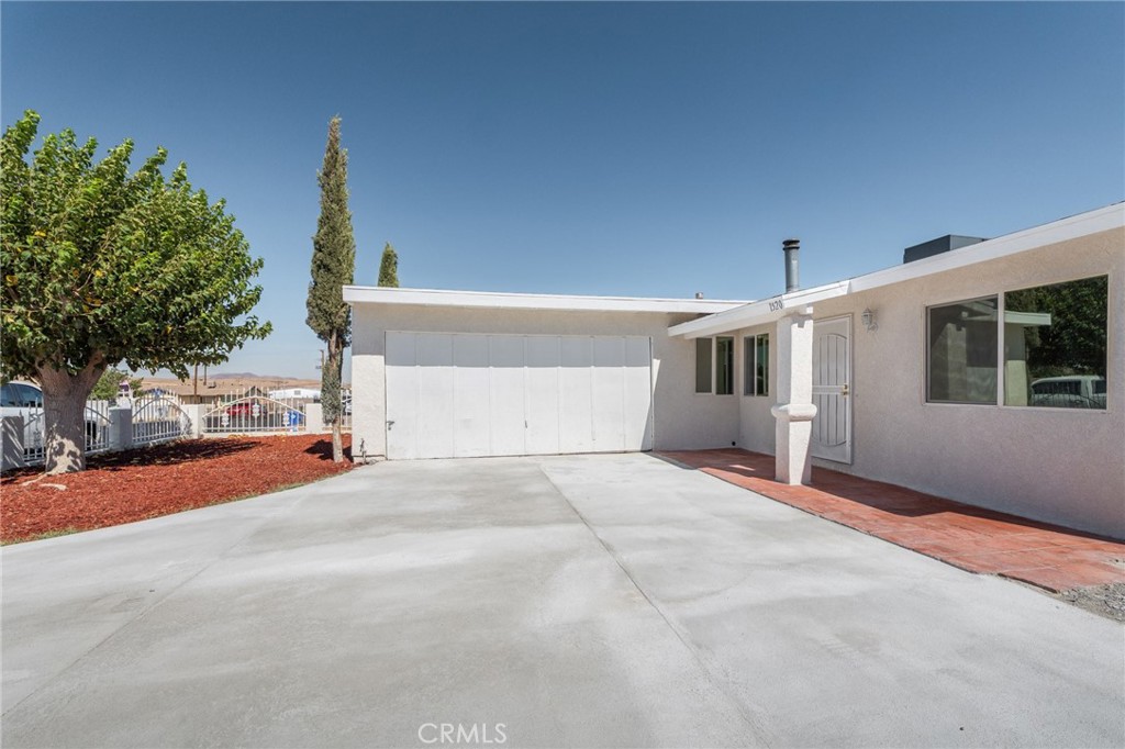 1520 Armory Property Photo 36