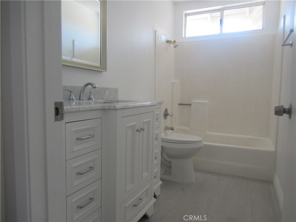 14670 King Canyon Road Property Photo 17