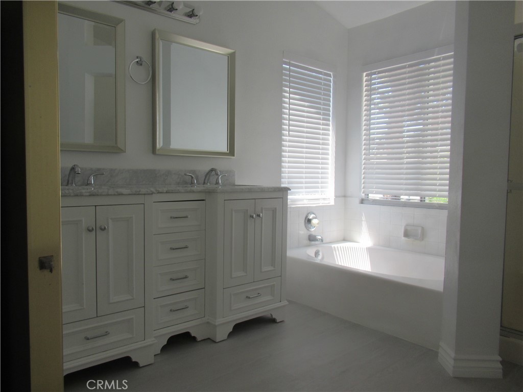 14670 King Canyon Road Property Photo 19