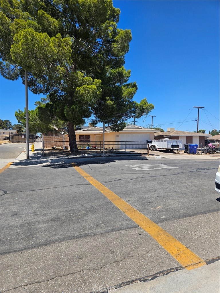620 Sunset Court Property Photo 1