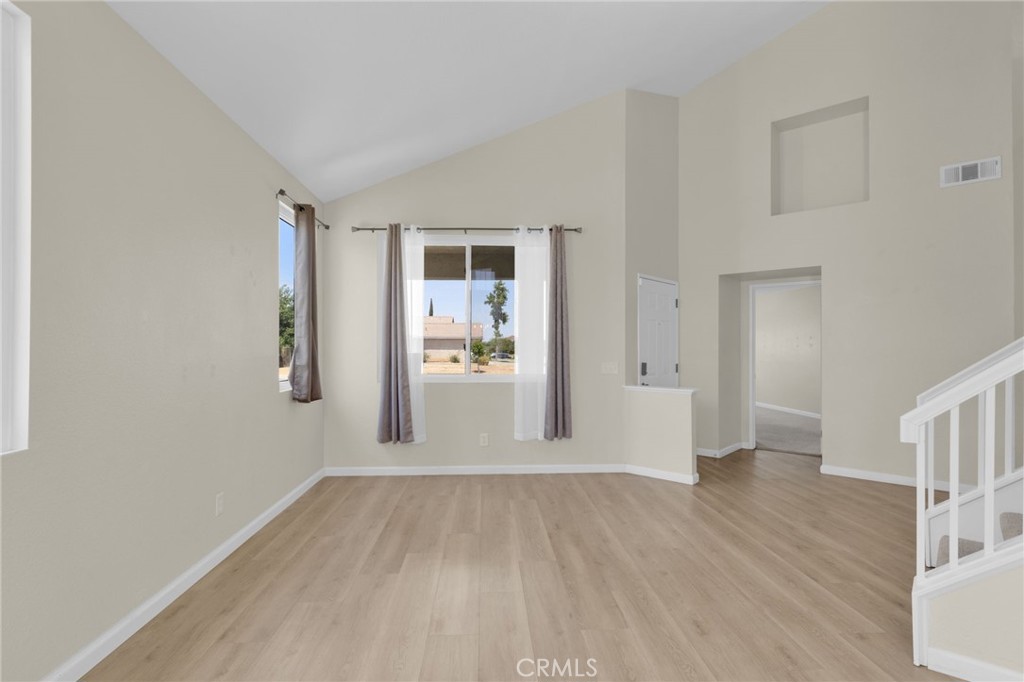 14363 Aspen Property Photo 5