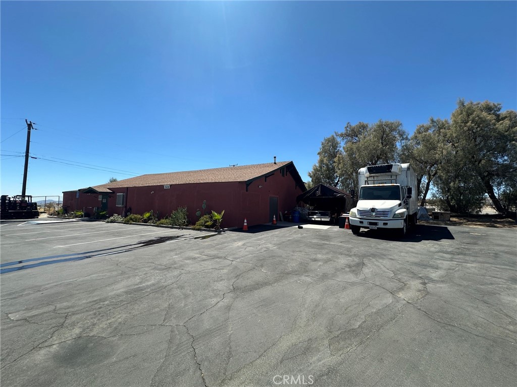 2410 Armory Property Photo 1