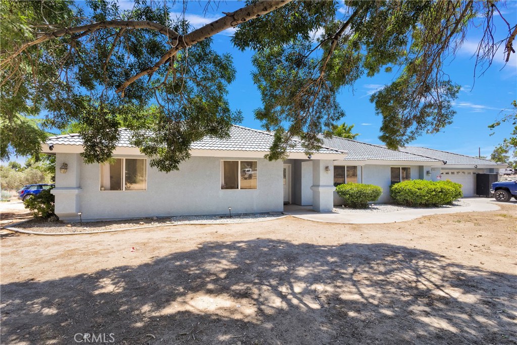 10325 Sheep Creek Rd Property Photo 3