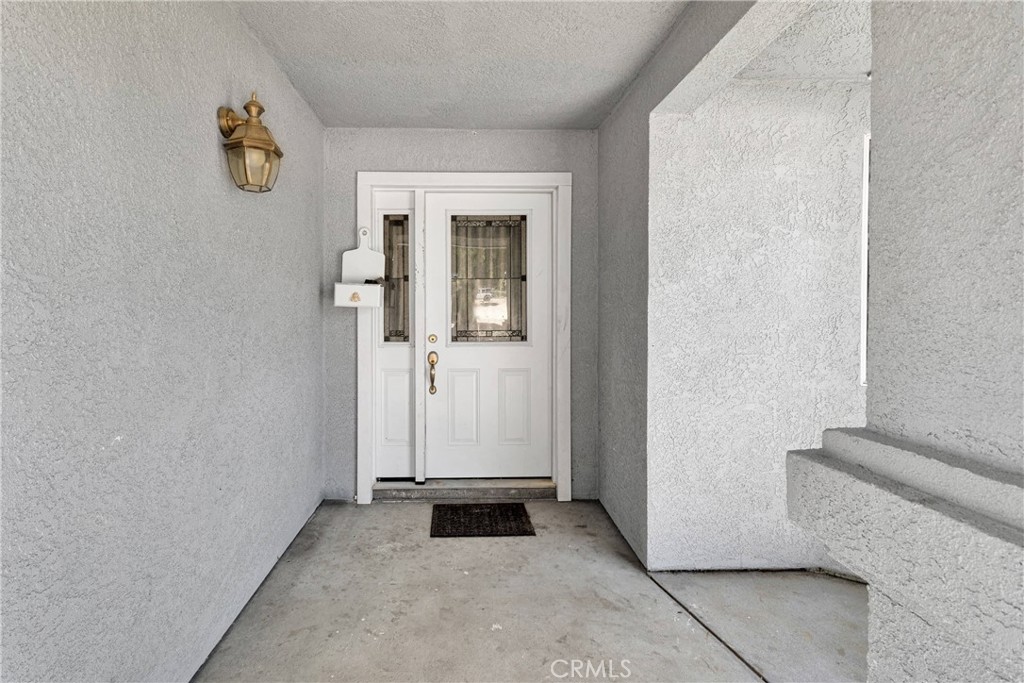 10325 Sheep Creek Rd Property Photo 5
