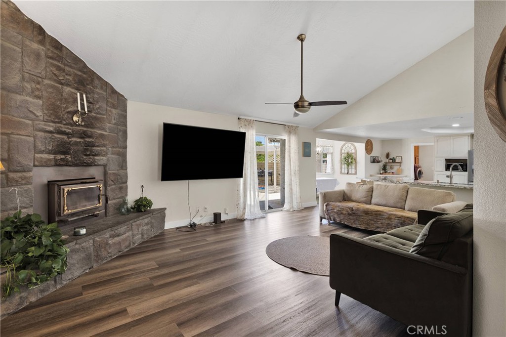 10325 Sheep Creek Rd Property Photo 7