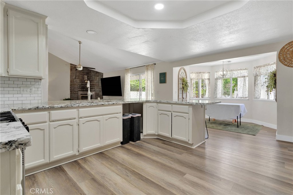 10325 Sheep Creek Rd Property Photo 15