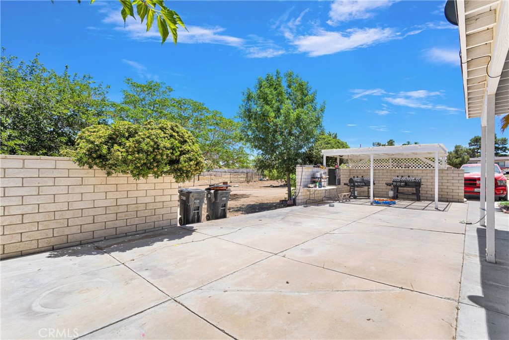10325 Sheep Creek Rd Property Photo 32