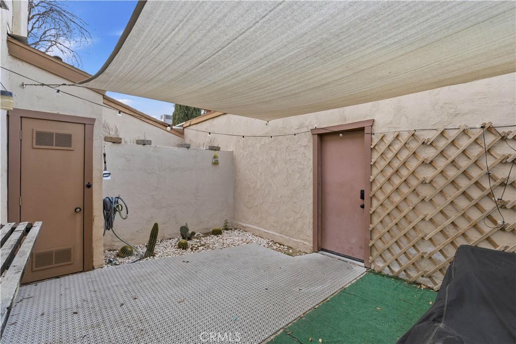 1012 Peg Street Property Photo 20