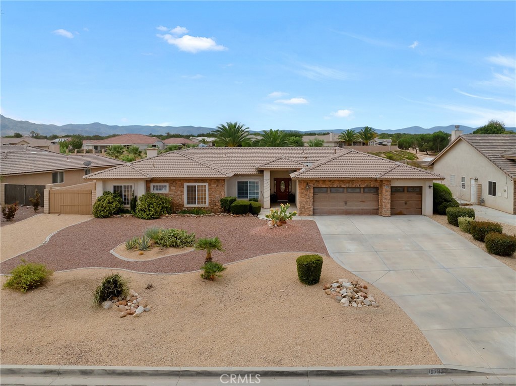 16783 Crockett Property Photo 1