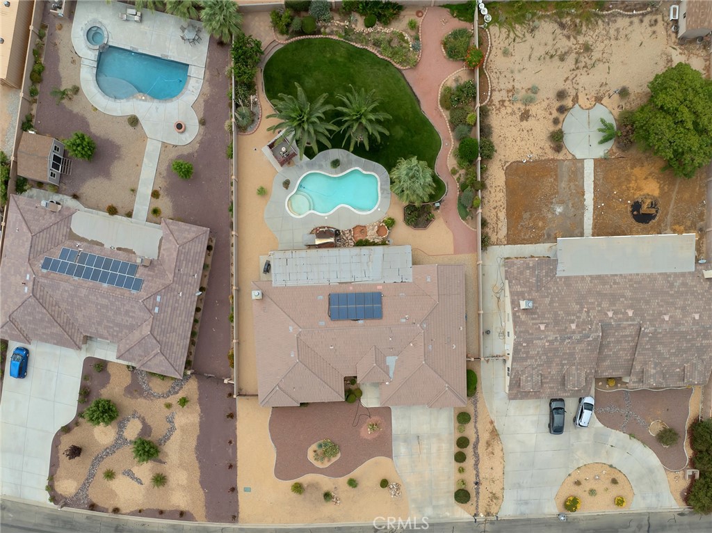 16783 Crockett Property Photo 6