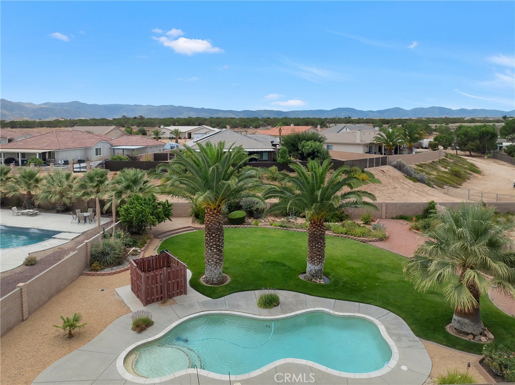 16783 Crockett Property Photo 7