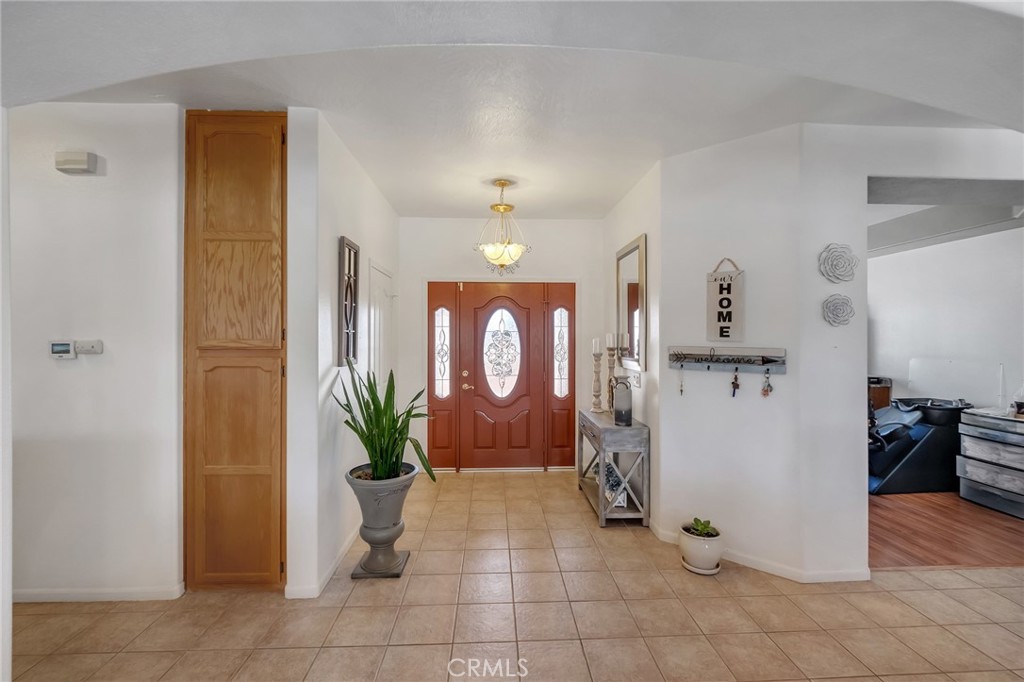 16783 Crockett Property Photo 8