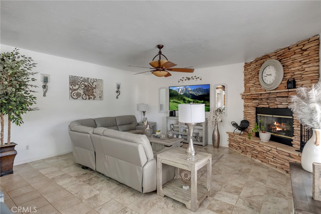 16783 Crockett Property Photo 21