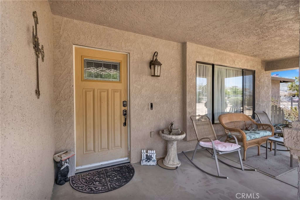 7313 Newhall Avenue Property Photo 3