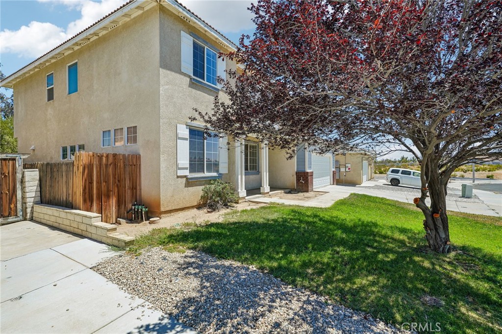 13960 Swallowtail Property Photo 3
