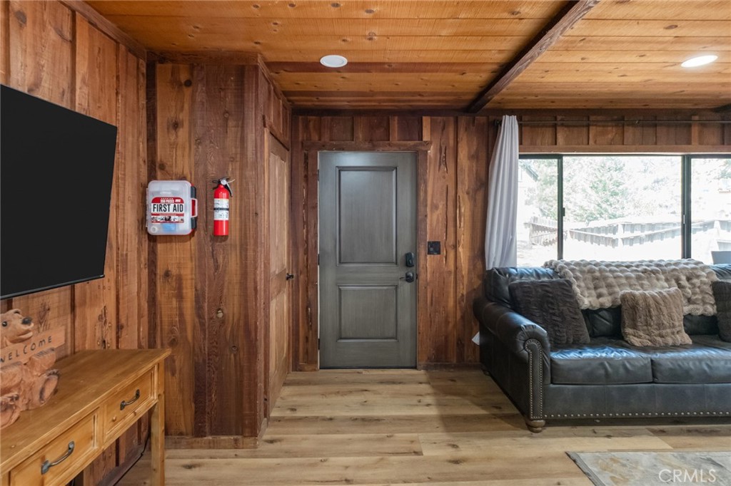 397 Wabash Lane Property Photo 3