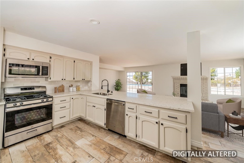 16334 Ridge View Drive Property Photo 3