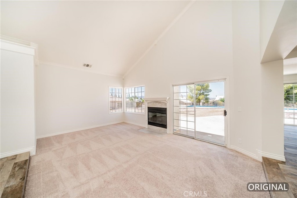 16334 Ridge View Drive Property Photo 10