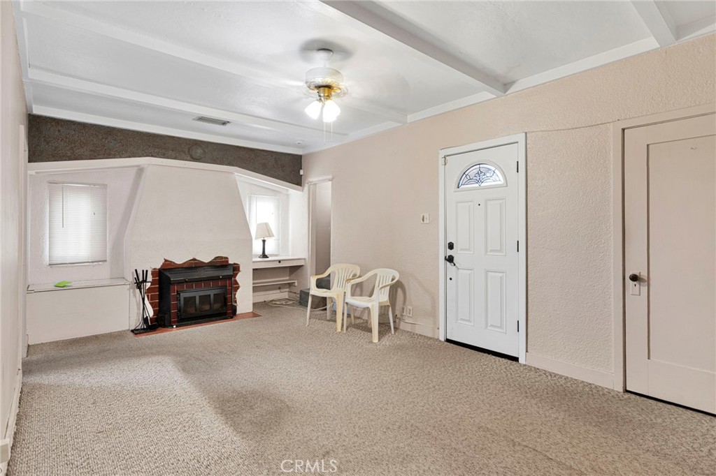 18058 Jonathan Street Property Photo 9
