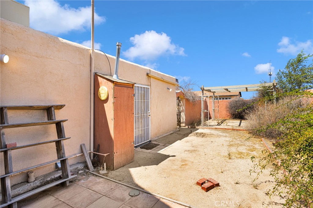 18058 Jonathan Street Property Photo 23