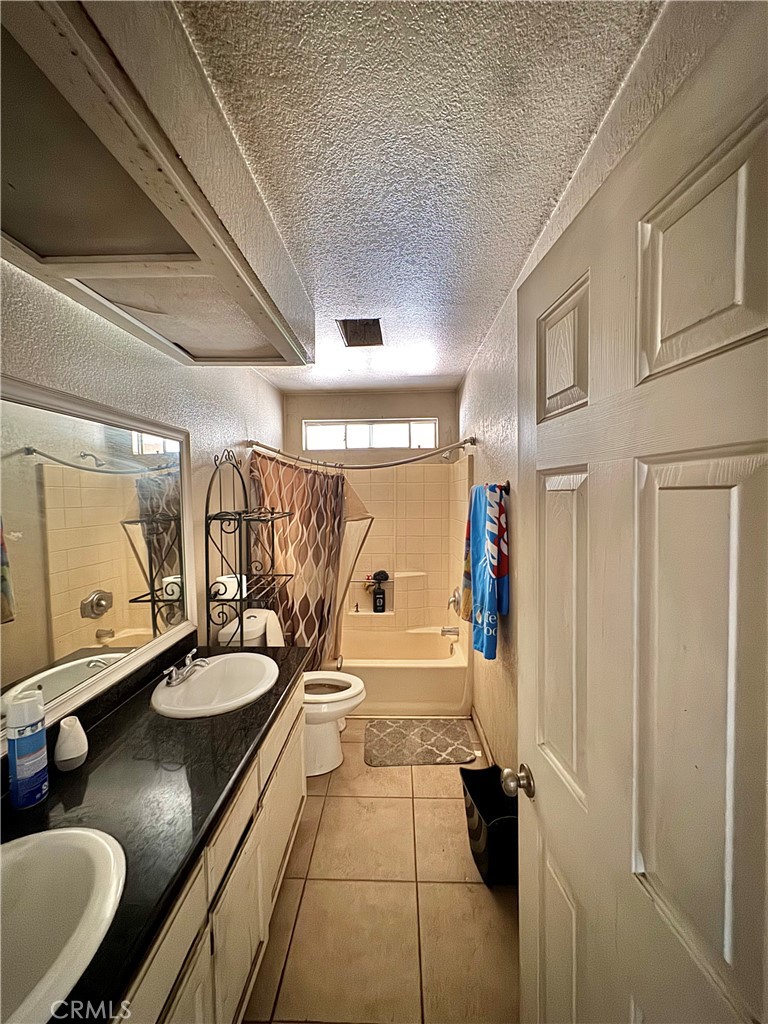 11522 Pinon Hills Property Photo 9