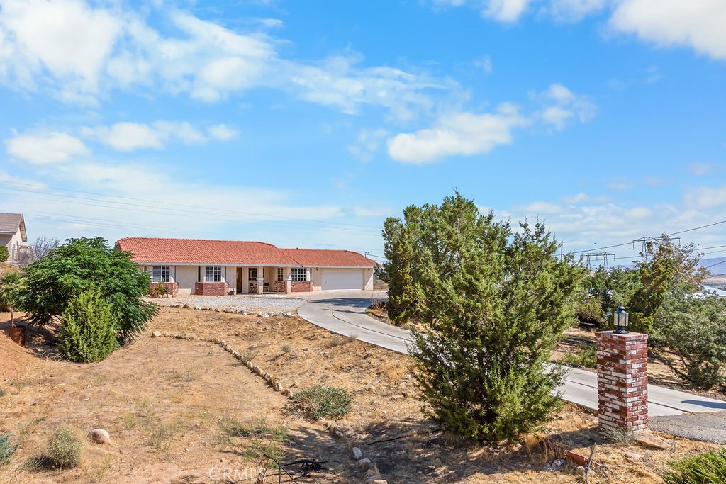 18644 Seaforth Street Property Photo 6