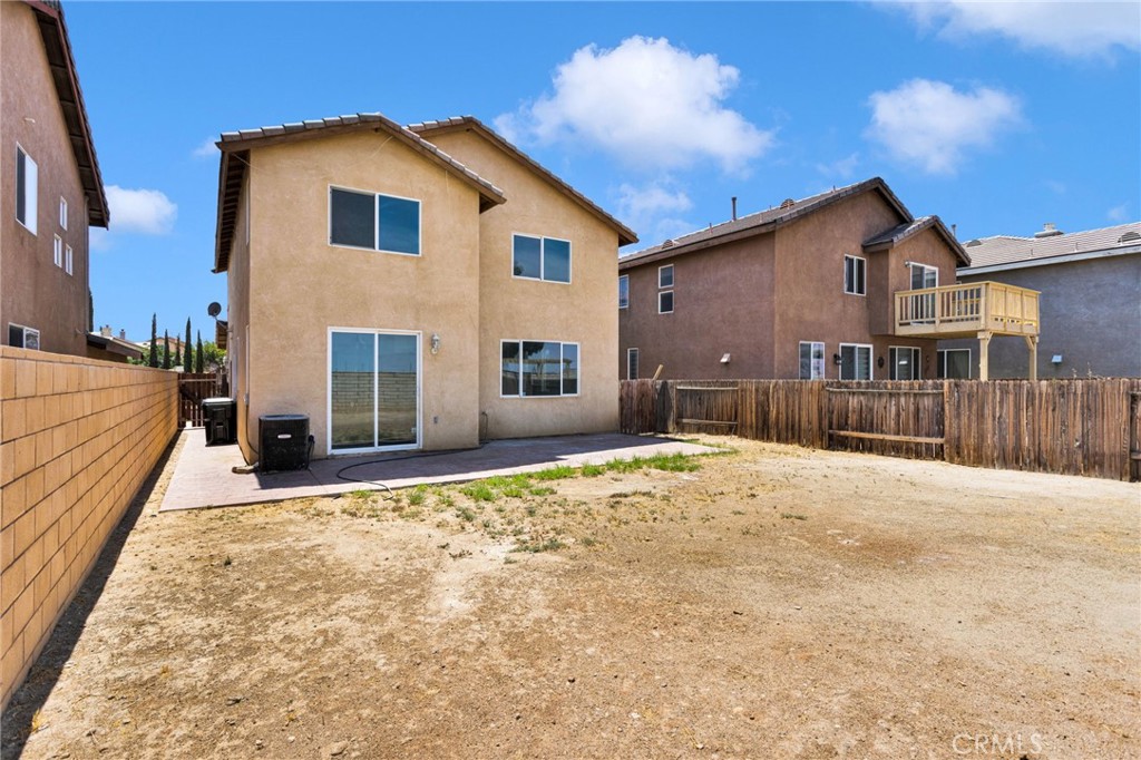 13742 Summer Wind Property Photo 25