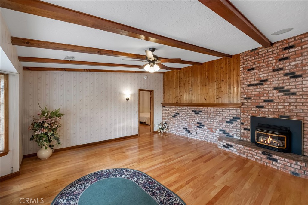 7040 Kenyon Property Photo 5