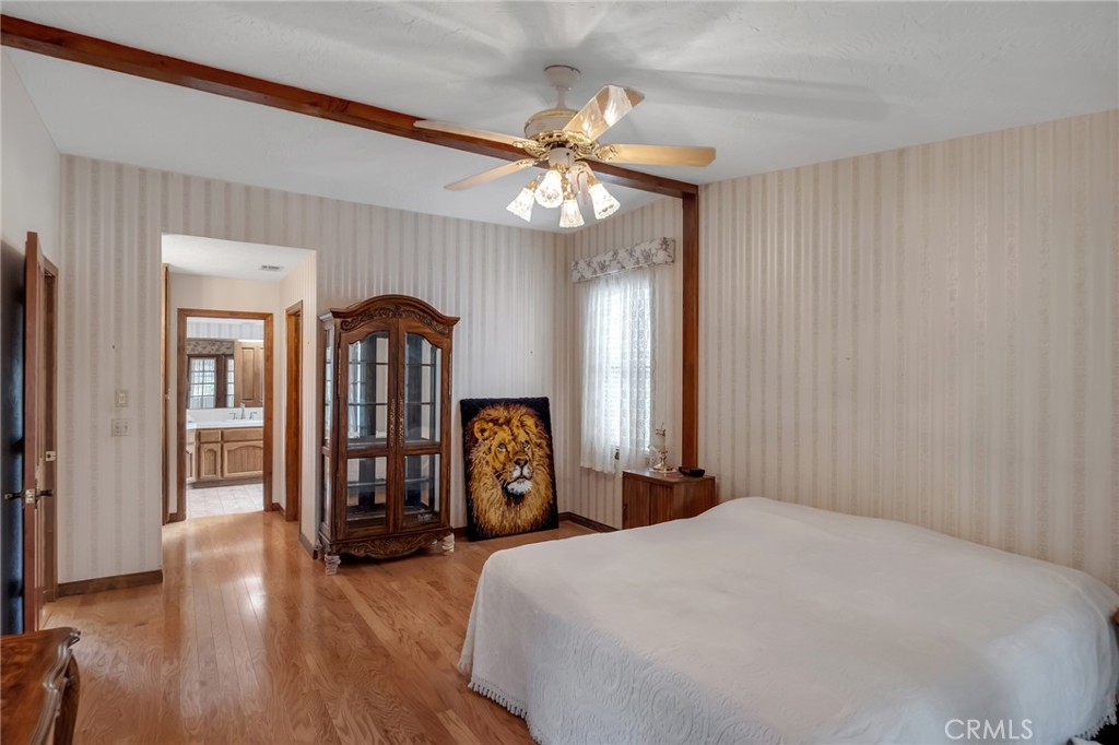 7040 Kenyon Property Photo 11