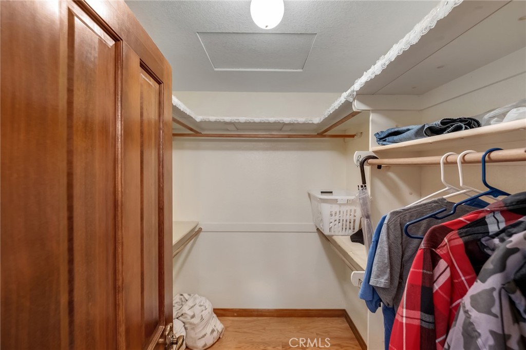 7040 Kenyon Property Photo 13