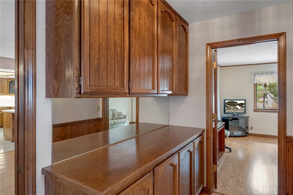 7040 Kenyon Property Photo 17
