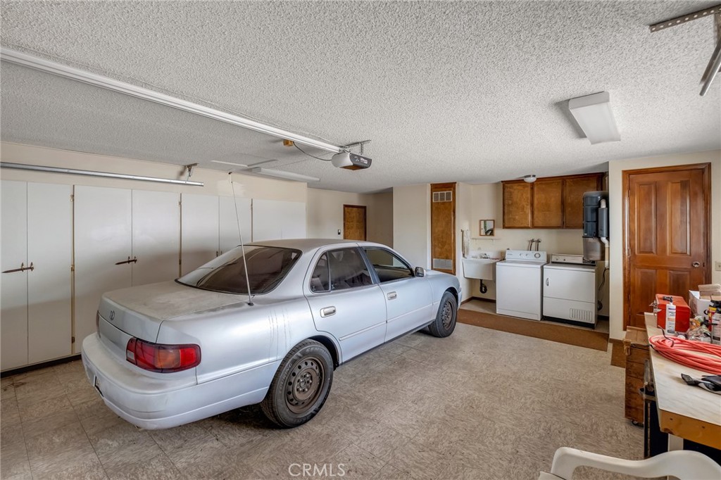 7040 Kenyon Property Photo 21
