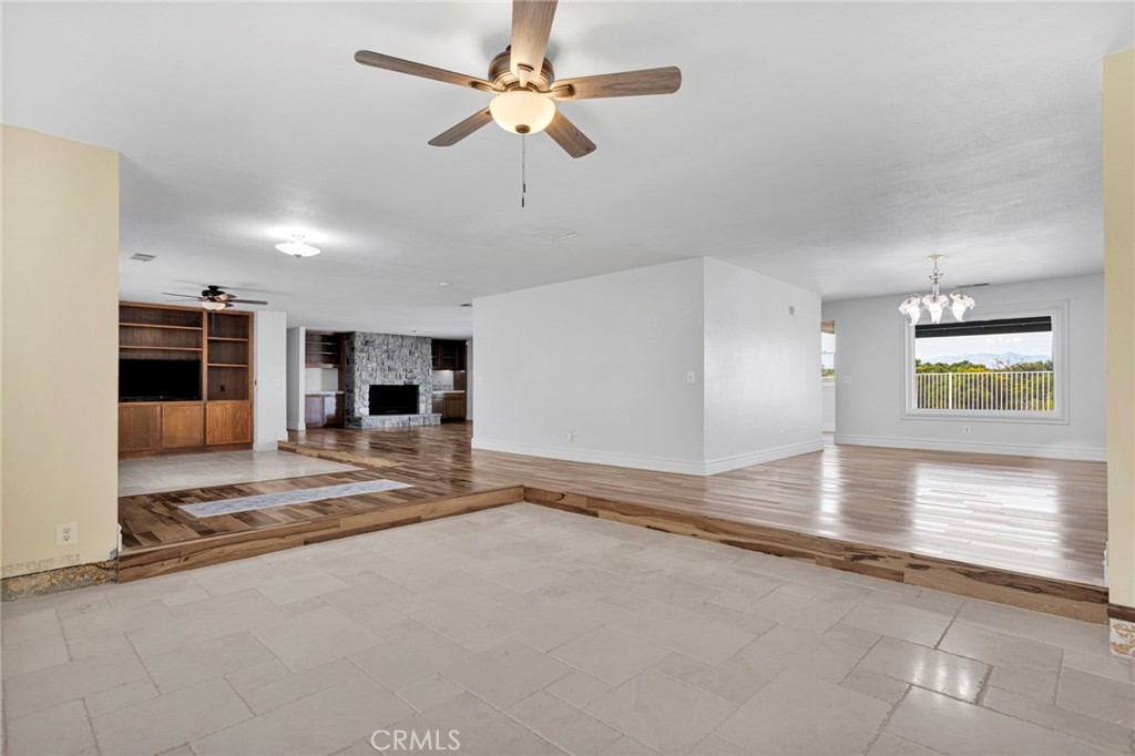 14942 Riverside Drive Property Photo 12